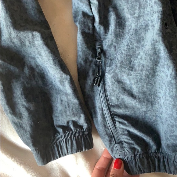 Adidas Men’s crew pullover jacket | size L - Picture 6 of 8